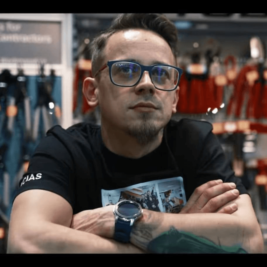Maciej Smolarz - metalManiak, instruktor Akademii Blacharstwa